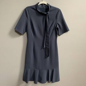 Adrianna Papell Mock Neck Ruffle Dress Contrasting Bowtie Dusty Blue Sz 6 Office